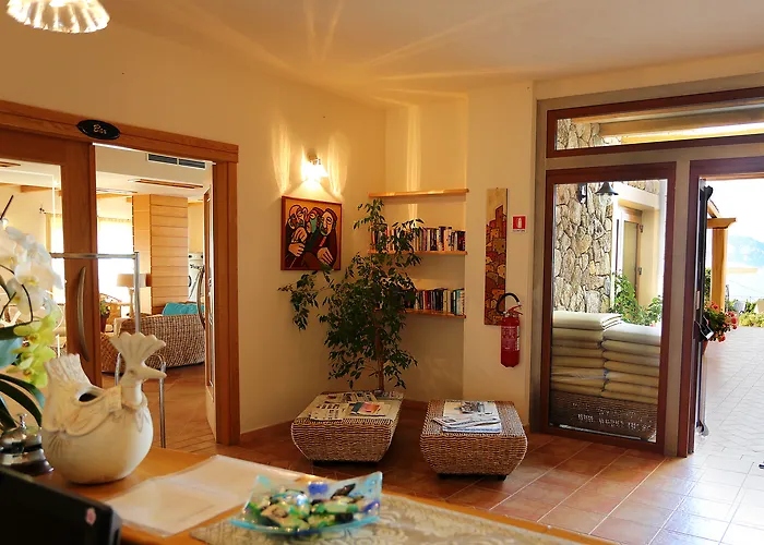 Hotel Villa Gustui Maris